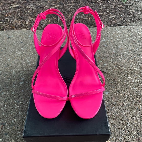 AAJ BY AMINAH Shoes - AAJ by Aminah Zayne Leather Evening Heels in Neno Pink